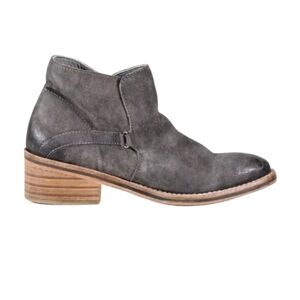 Diba True Grey Suede Slip On Ankle Boots Casp Ian Women Size 7.5 NIB